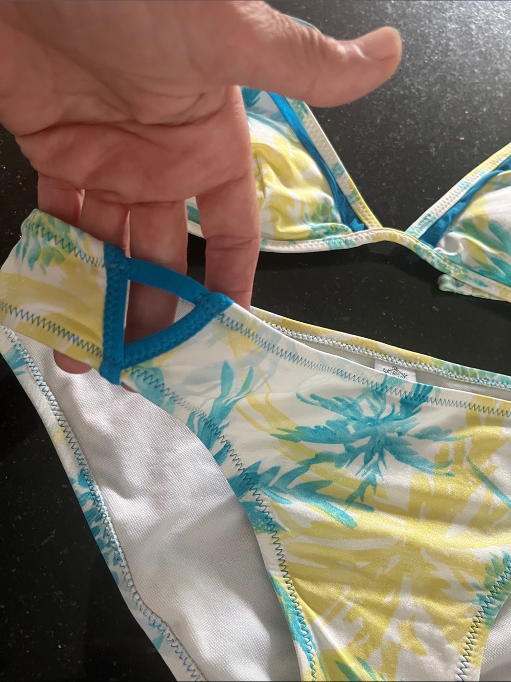 Everyday Sunday Large - Triangle Bikini Set - Picture 2 of 10